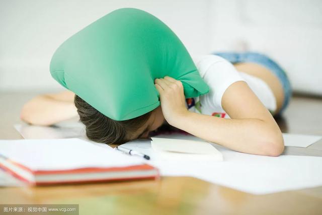 孩子叛逆不说话不上学(孩子叛逆期不说话怎么办)(图1)