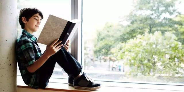 孩子叛逆不说话不上学(孩子叛逆期不说话怎么办)(图2)
