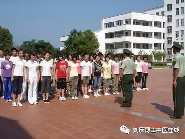 高中能被退学吗(高中退学需要办什么手续)(图1)