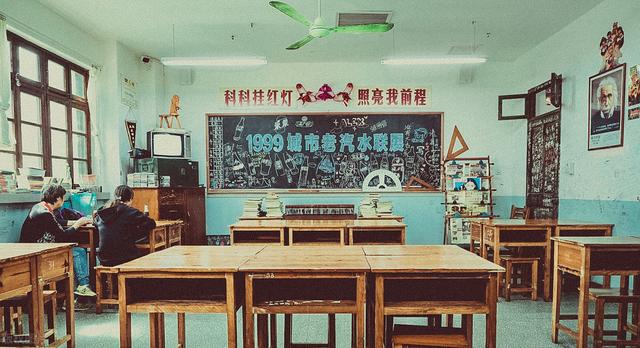 小孩喜欢玩游戏怎样引导(为了防止小孩玩游戏,手机怎样设置)(图2)