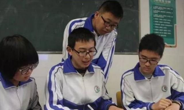 初中生能不能退学(初中生退学需要办什么手续)(图1)