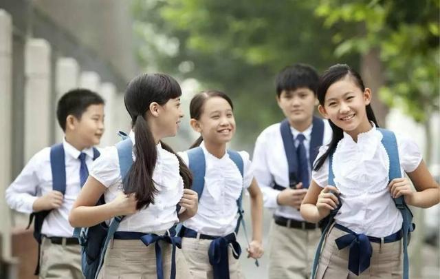 高中早恋被开除怎么办(高中早恋开除违法吗)(图1)
