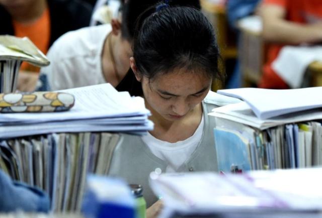 学校不让上高三了怎么办(学校不让上高三了怎么办)(图1)