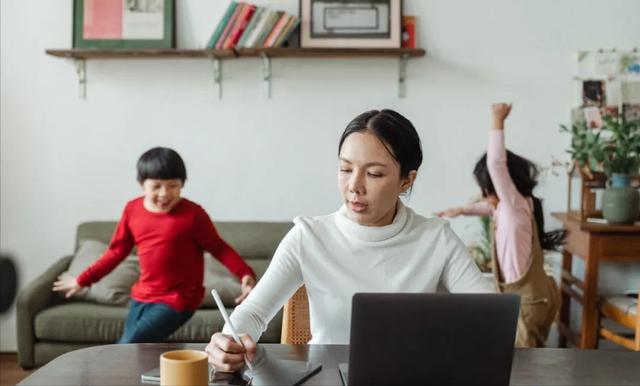 孩子想离家出走怎么办(成年孩子离家出走怎么办)(图1)