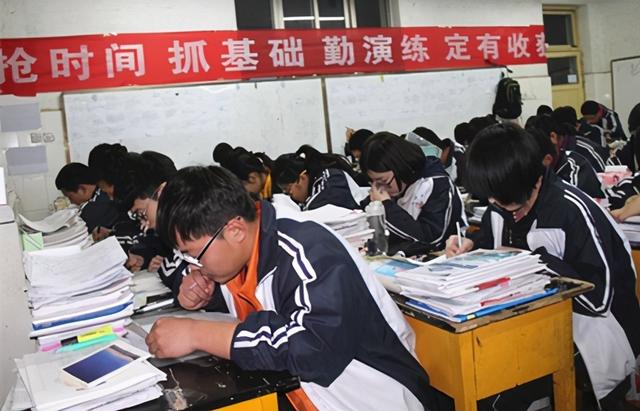 女儿高一厌学怎么办(初三女儿厌学怎么办)(图7)