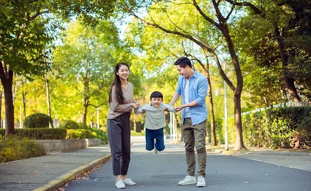 男孩子叛逆期怎么教(12岁男孩子叛逆期怎么教育)(图3)