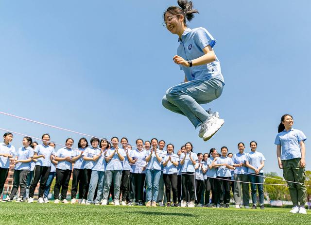 不愿上学的孩子(不愿上学的孩子适合出国吗)(图5)