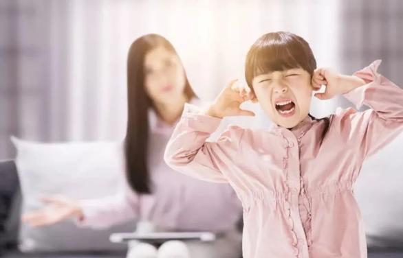 孩子骂人该怎么办(有人打骚扰电话骂人该怎么办)(图3)