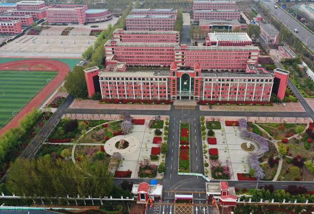 专业叛逆教育军事化学校(叛逆军事化管理学校)(图2)